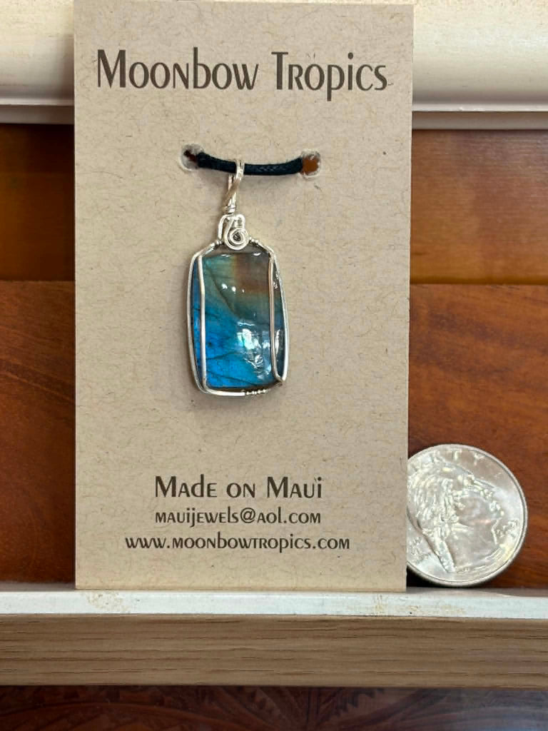 Spectralite / Labradorite Pendants