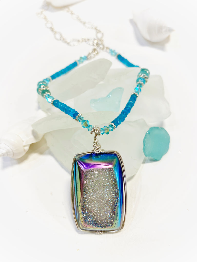 Drusy and neon apatite gems