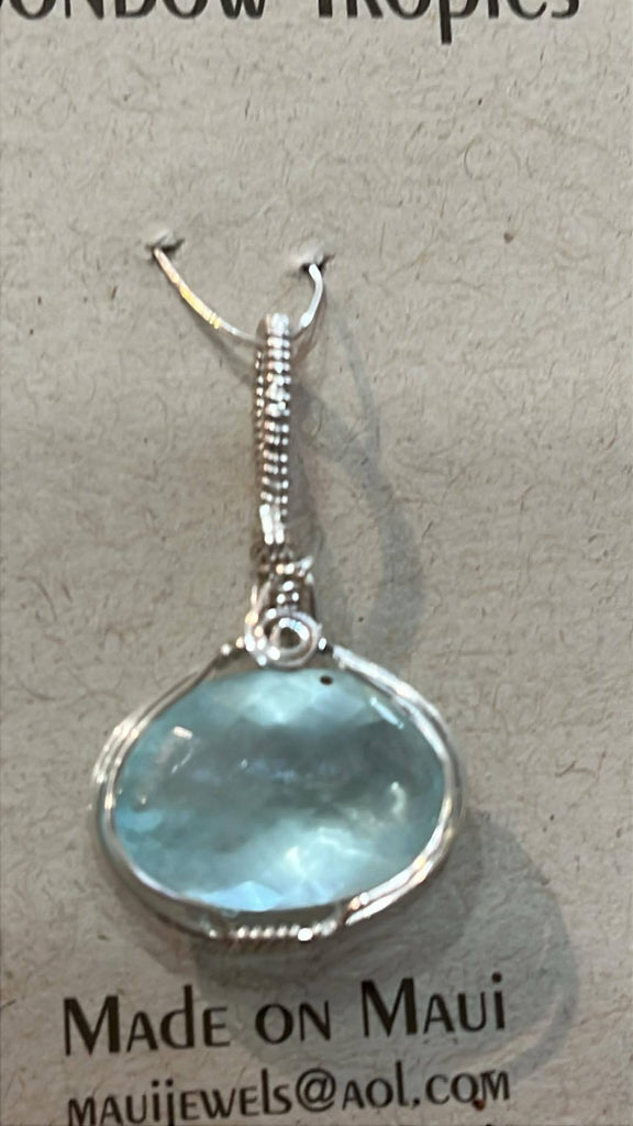Aquamarine pendant