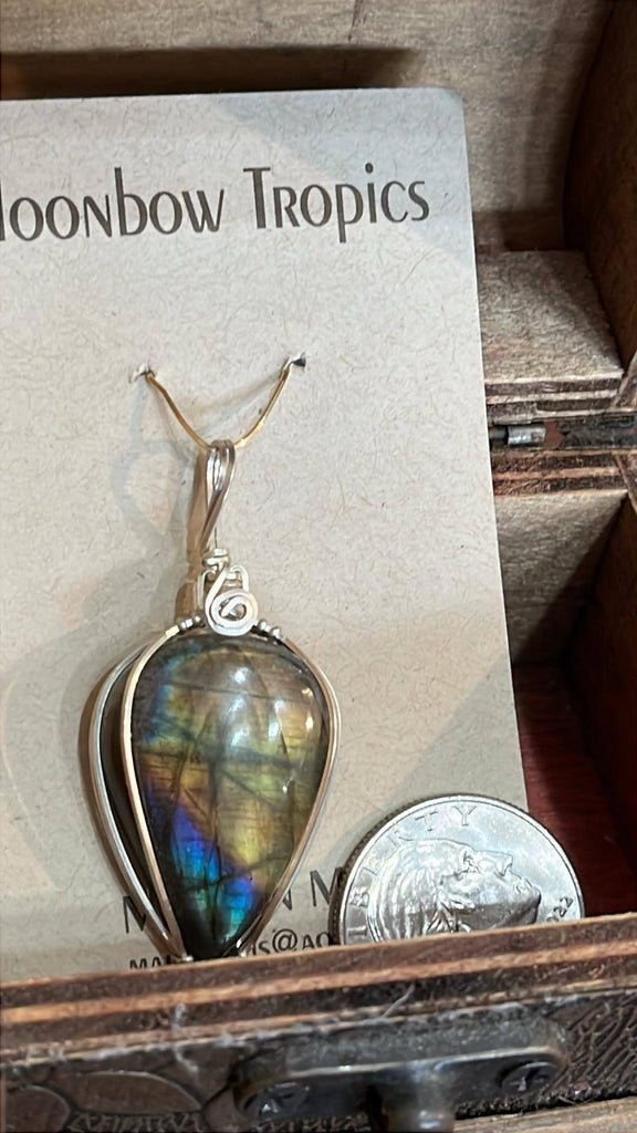 Spectralite / Labradorite Pendants