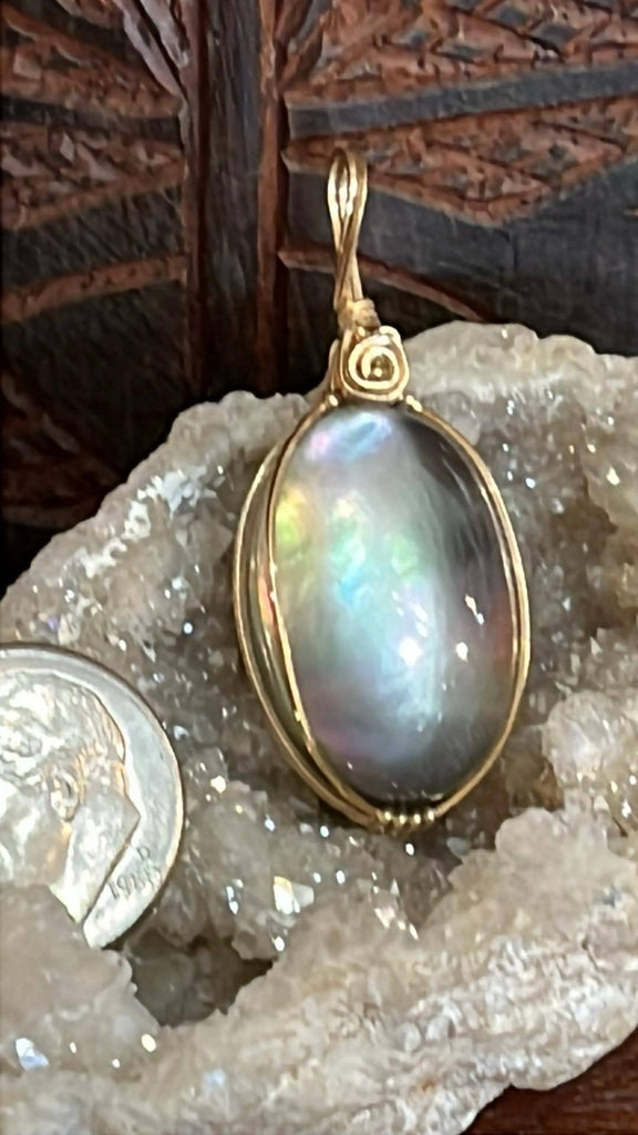 Black Tahitian Mother of Pearl Shell and Crystal Pendant